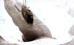 Моряки-тихоокеанцы минутой молчания почтили память экипажа АПЛ «Курск»