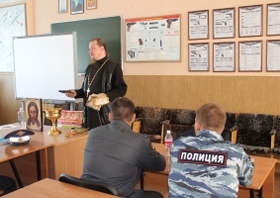 Мурманские полицейские перед отправкой в Северо-Кавказский регион встретились с представителями ...