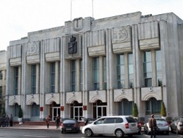 Областной департамент образования могут возглавить Сибриков и Калугина
