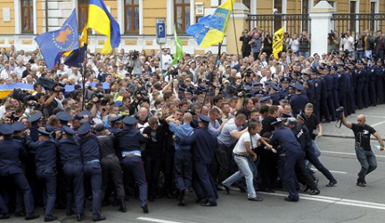 День независимости Украины: митинги, вышиванки, вареники, Бандера и… российский флаг