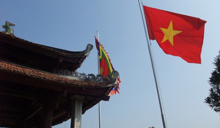 «Русские» елки прошли в Ханое